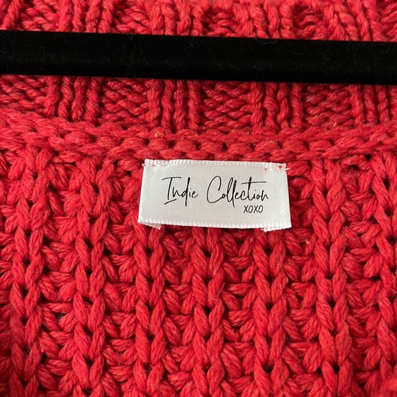 Oversized Red Thick Cozy V-Neck Sweater - Picture 8 of 10
